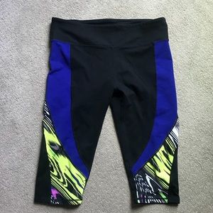 Fabletics cropped leggings size L